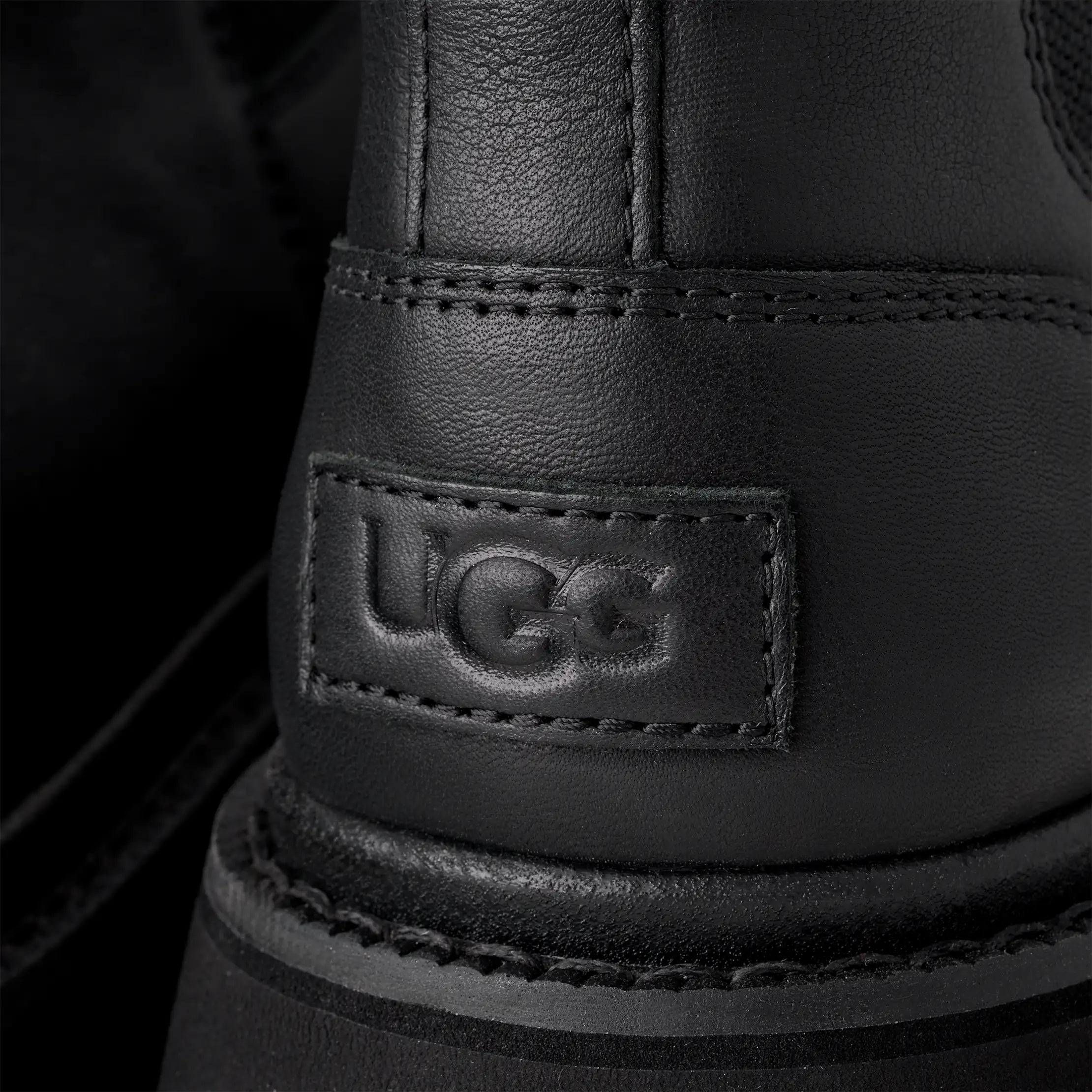 Ugg Chelsea Lug Leather Black