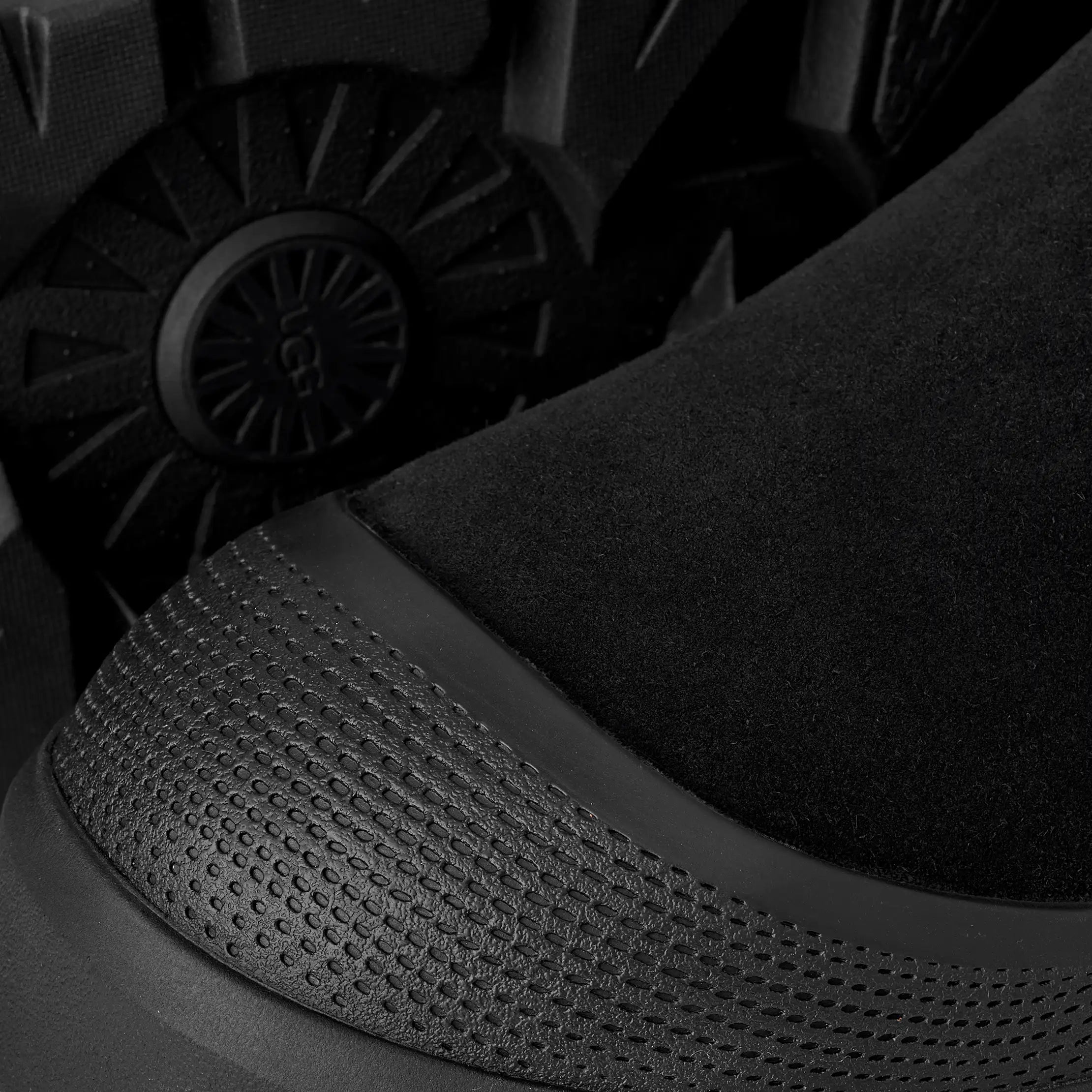 Ugg Classic Ultra Mini Weather Hybrid Black