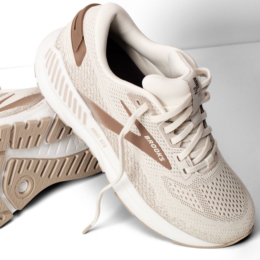 Brooks Ariel GTS 24 Coconut/Chateau/Portabella (Women's)