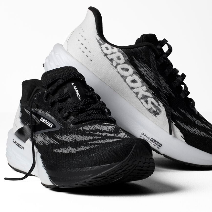Brooks Launch 11 Black/White (Women's)