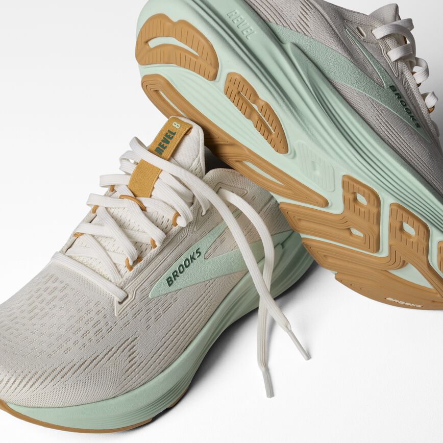 Brooks Revel 8 Coconut/Taffy/Honeydew (Women's)