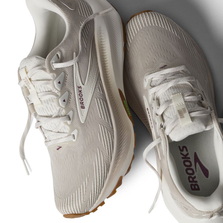 Brooks Ghost Trail Coconut/Chateau/Rose (Women's)