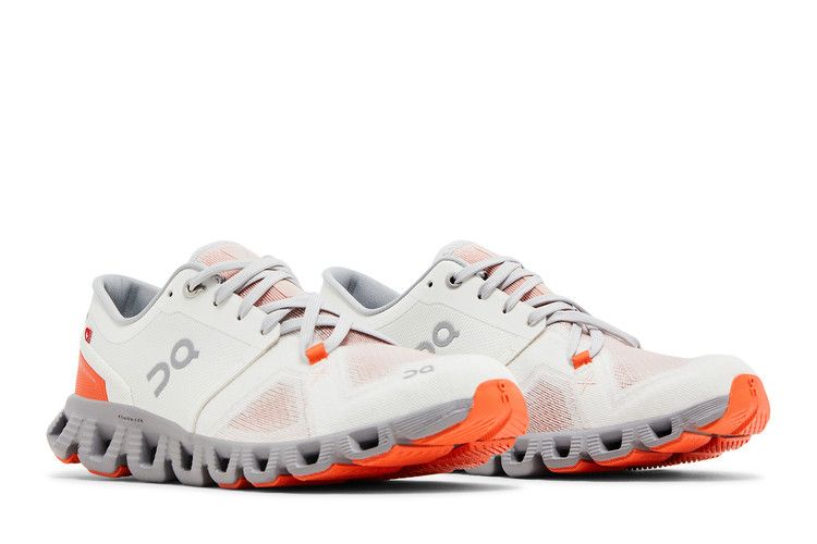 On Running Cloud X 3 Ivory Alloy (Women's)
