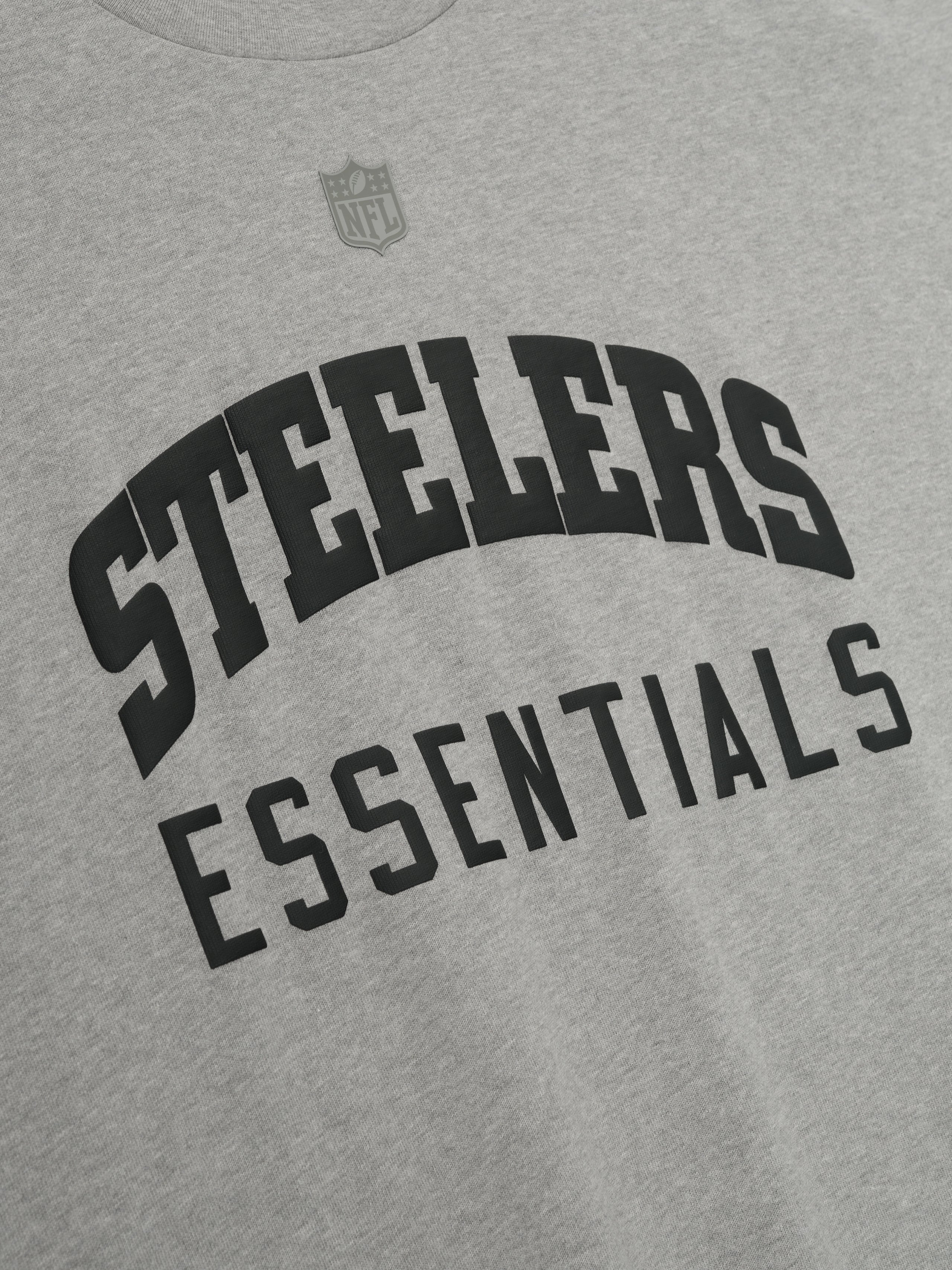 Essentials Steelers 90S 3/4 Sleeve Football Tee Concrete Heather