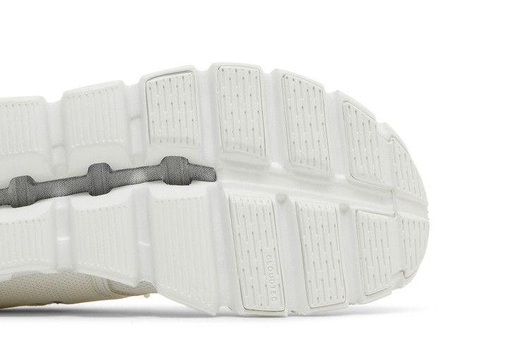 On Running Cloud 5 Undyed-White (Women's)