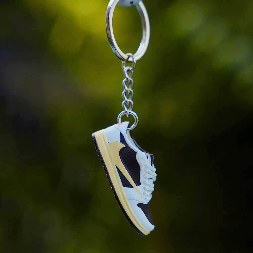 3D Sneaker Keychain Nike AJ1 Low Travis Scott Reverse Mocha