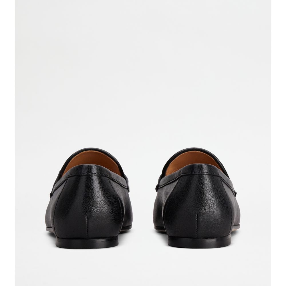 Tods Loafers In Leather Black Womens