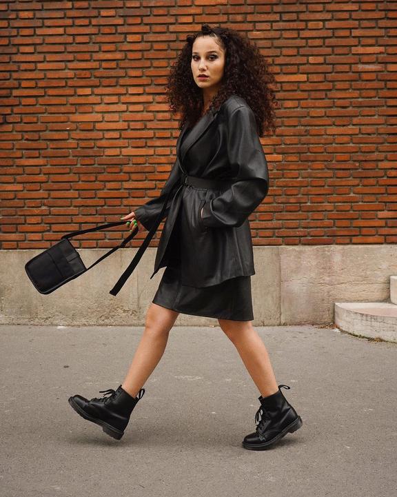 Dr. Martens 1460 Mono Smooth Leather Lace Up Boots Black - Womens