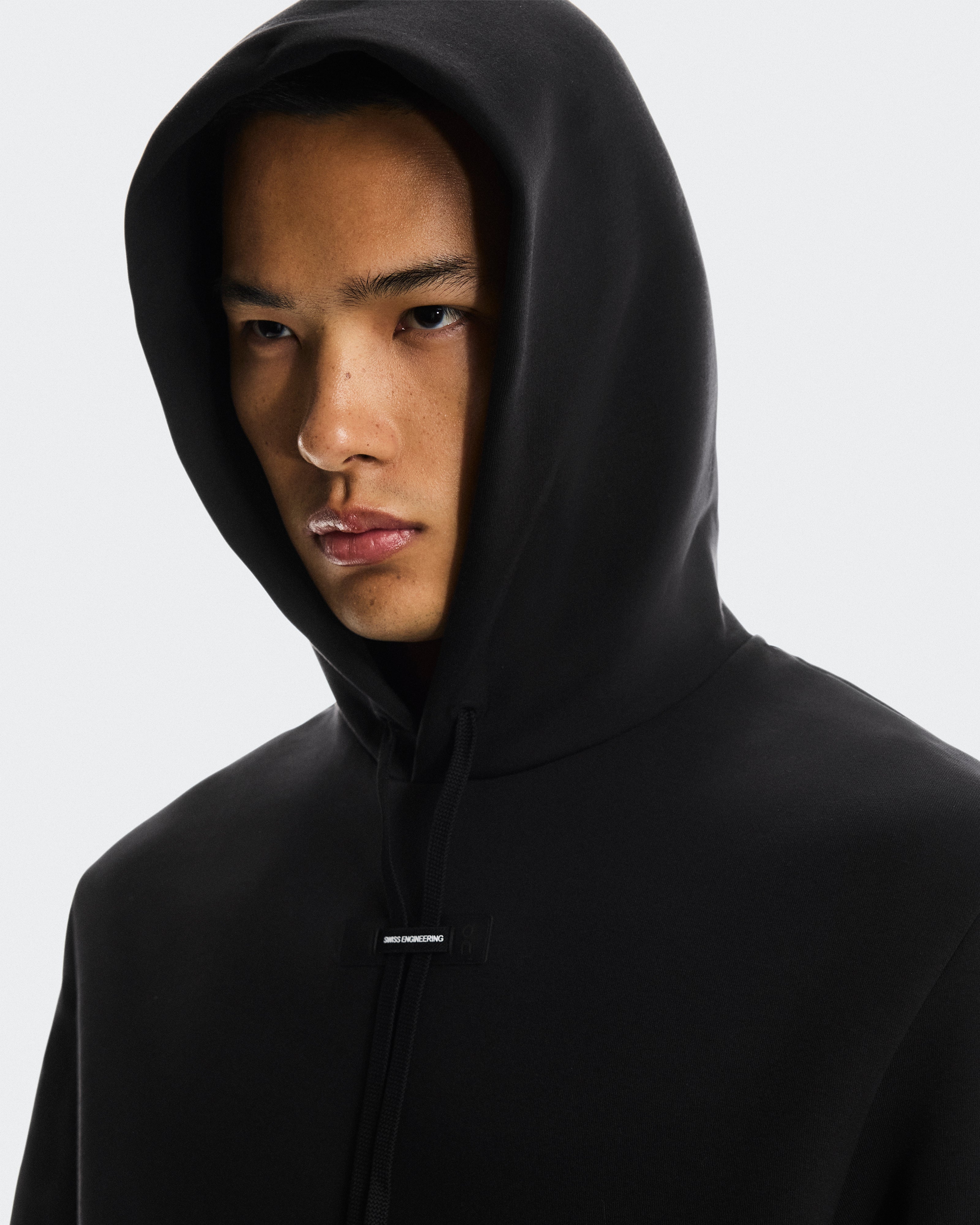 On Focus Tech Hoodie Black