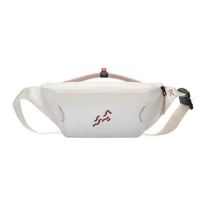 On Waist Pack 2L Lite Year Of The Horse Ivory