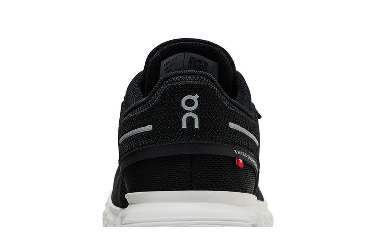 On Running Cloud 6 Black White (Women's)
