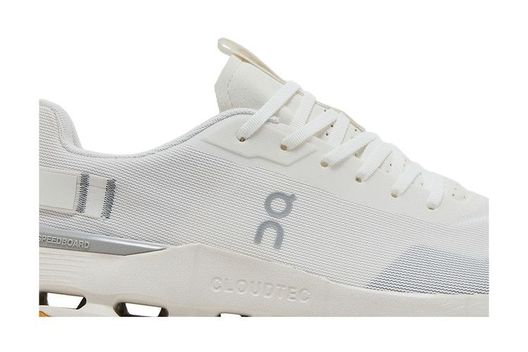 On Running Cloudnova Form 2 White Ivory