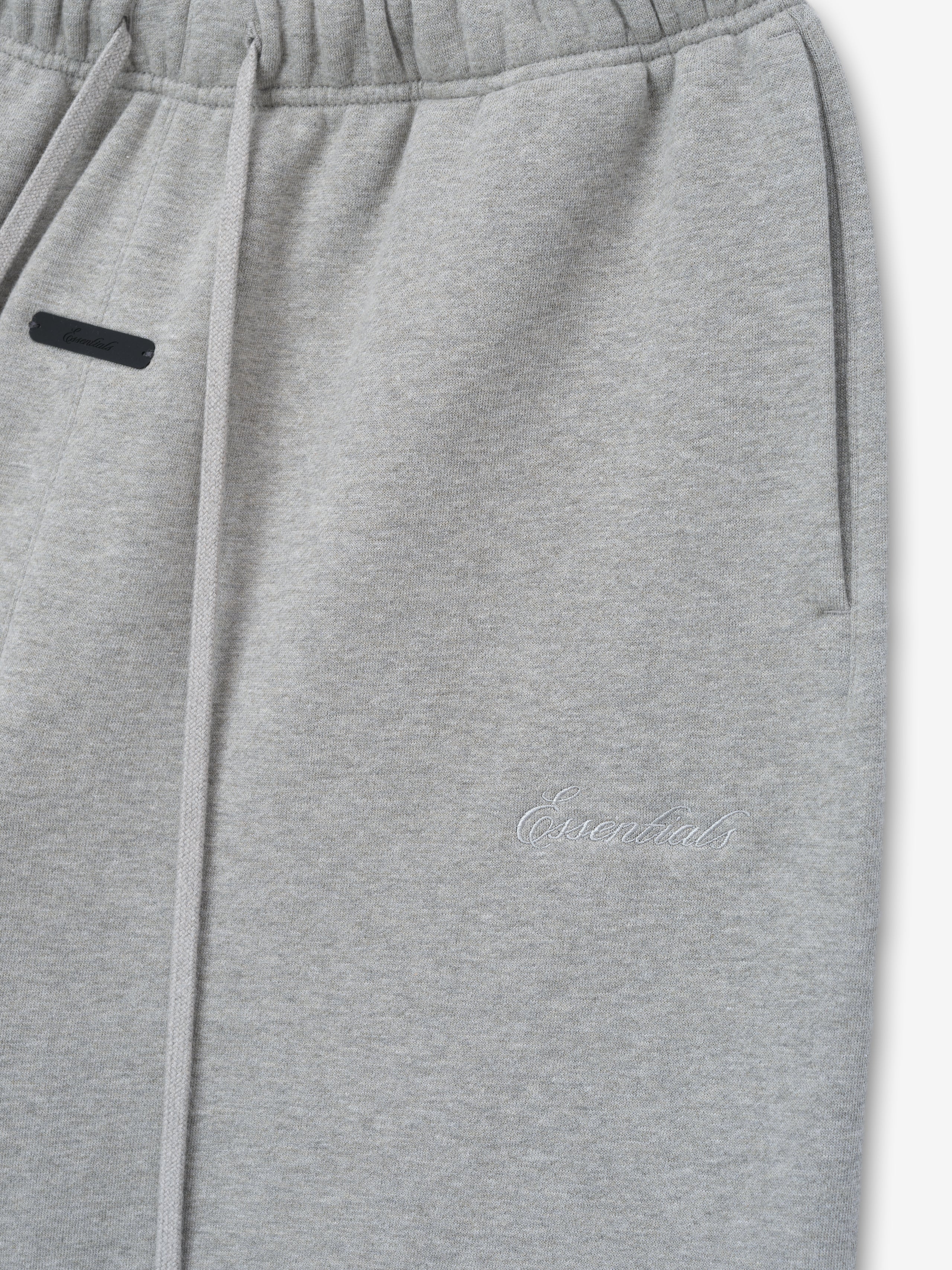 Essentials Signature Classic Short Concrete Heather
