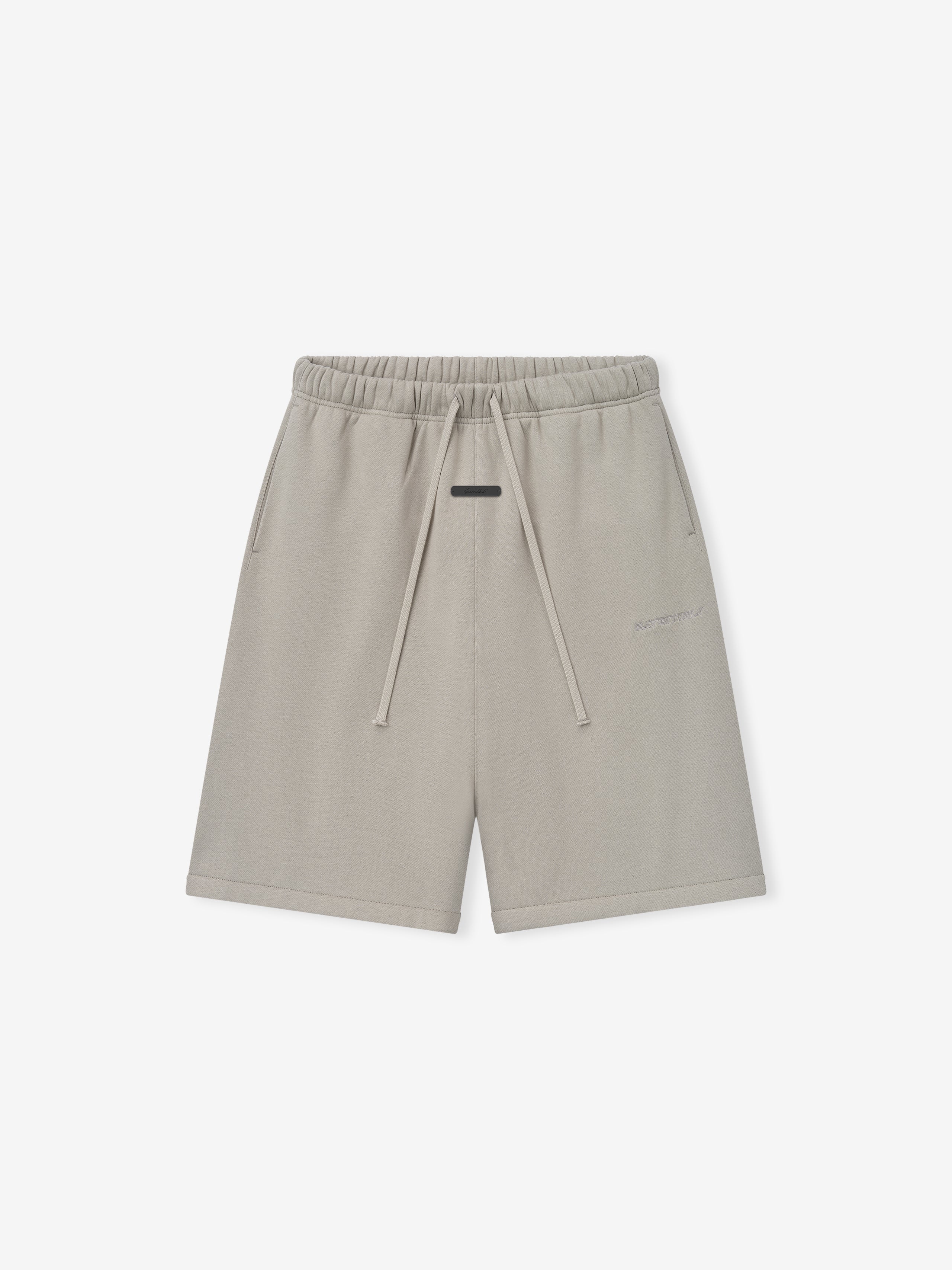 Essentials Active Trace Relaxed Short Seal