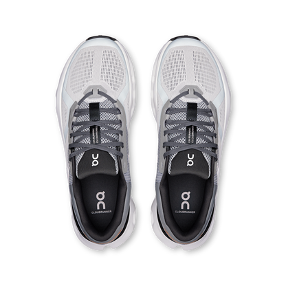 on running cloudrunner 2 wide wolf ivory