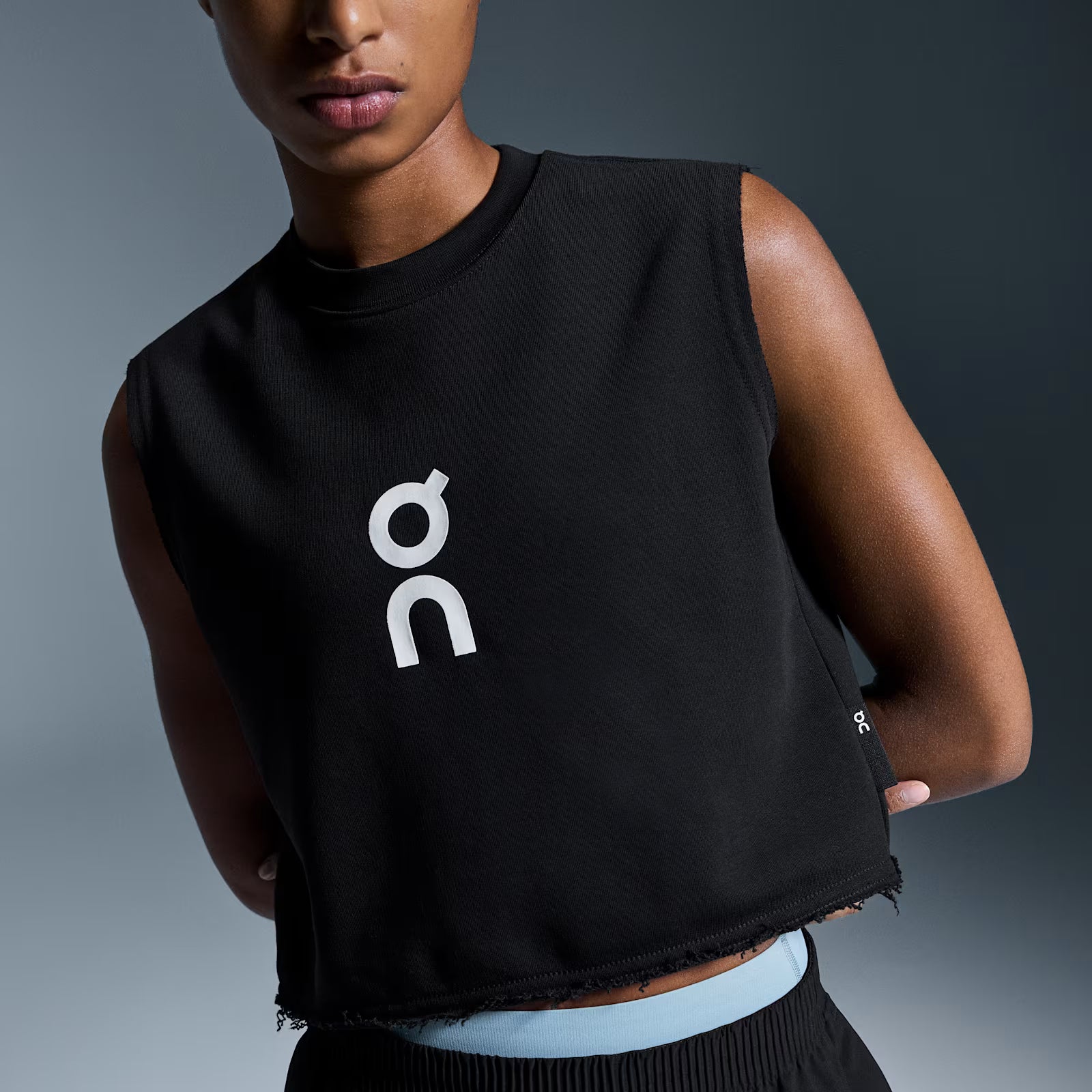On Club Crew Crop Black (Women'S)
