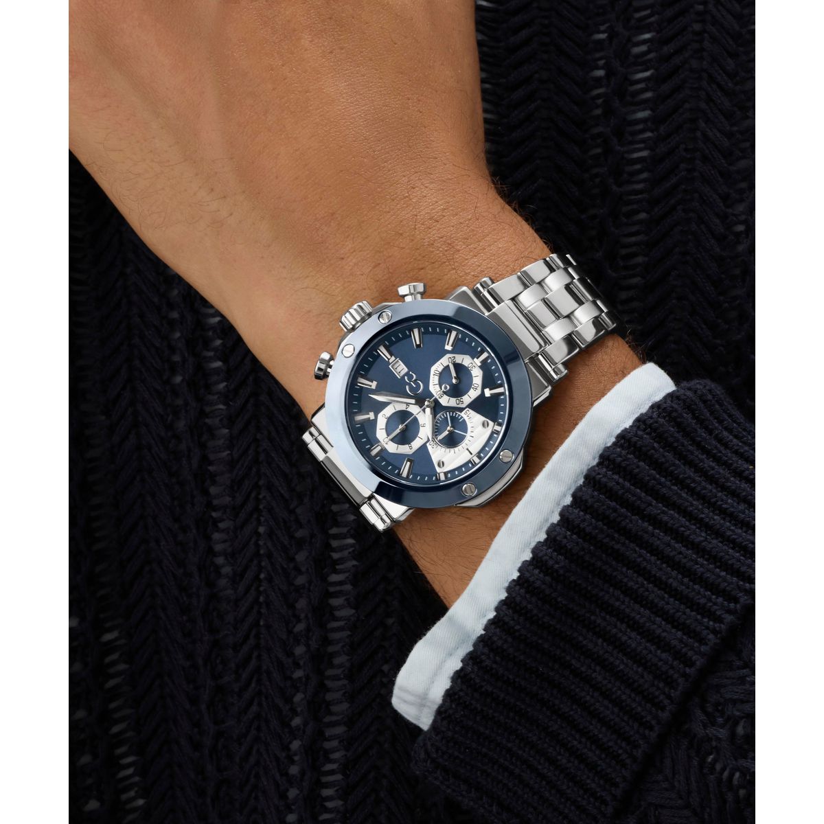 Gc Round 44mm Blue Dial Analog Men Watch - Z75002G7