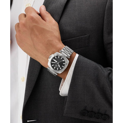 Gc Square 44mm Black Dial Analog Men Watch - Z78001G2