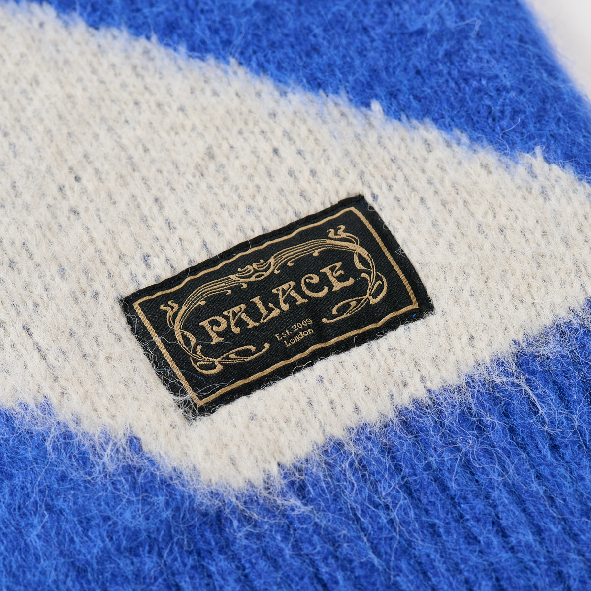 Palace Skateboards TOO Hairy FLAG KNIT Scotland