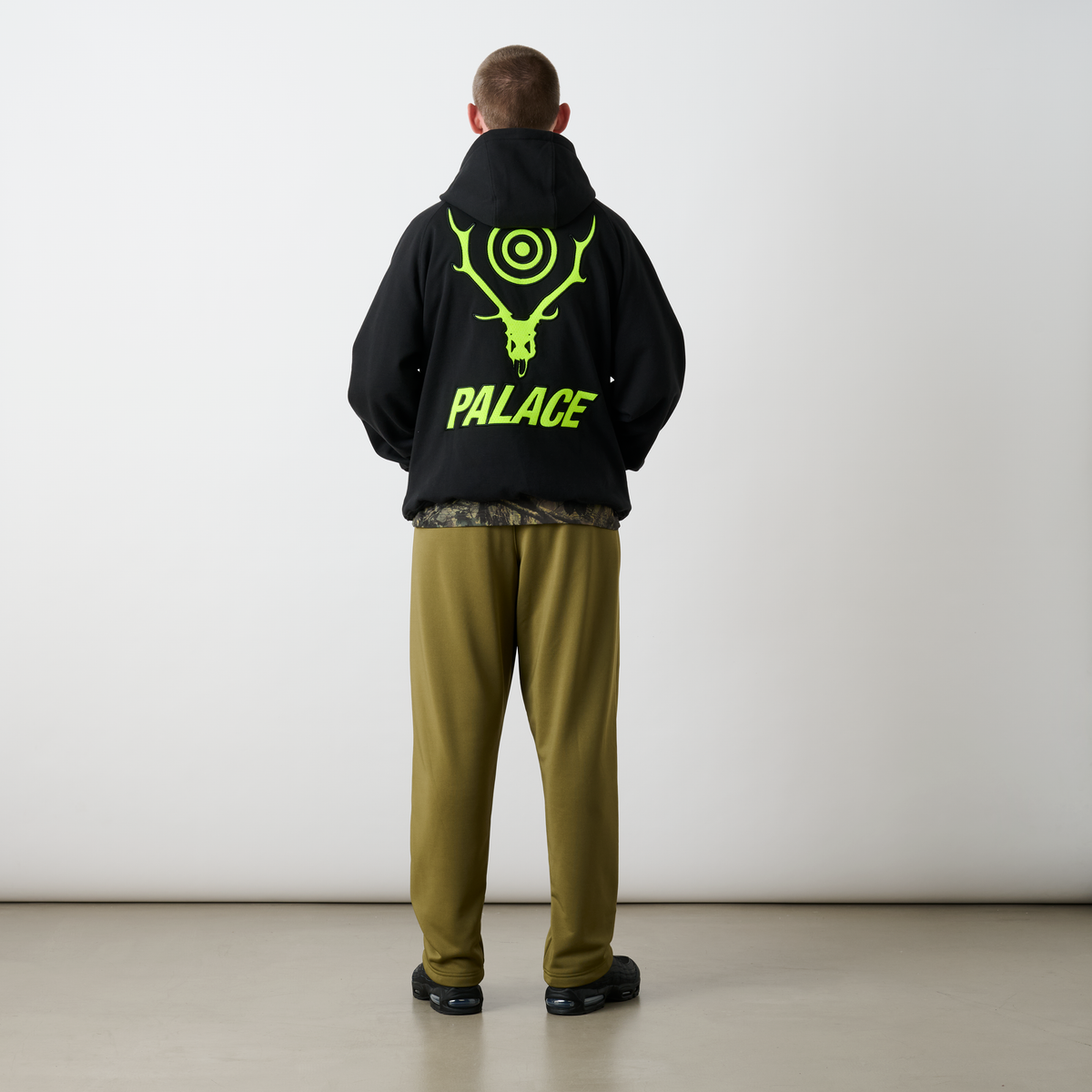 Palace South2 West8 HOOD Black