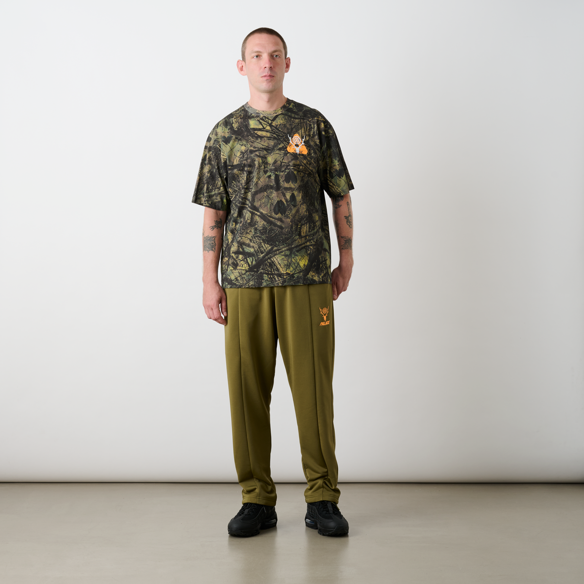 Palace South2 West8 STAG-FERG T-Shirt Olive CAMO