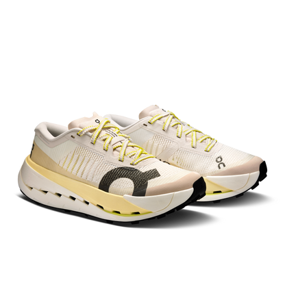 on running cloudultra pro pearl lychee (women's)