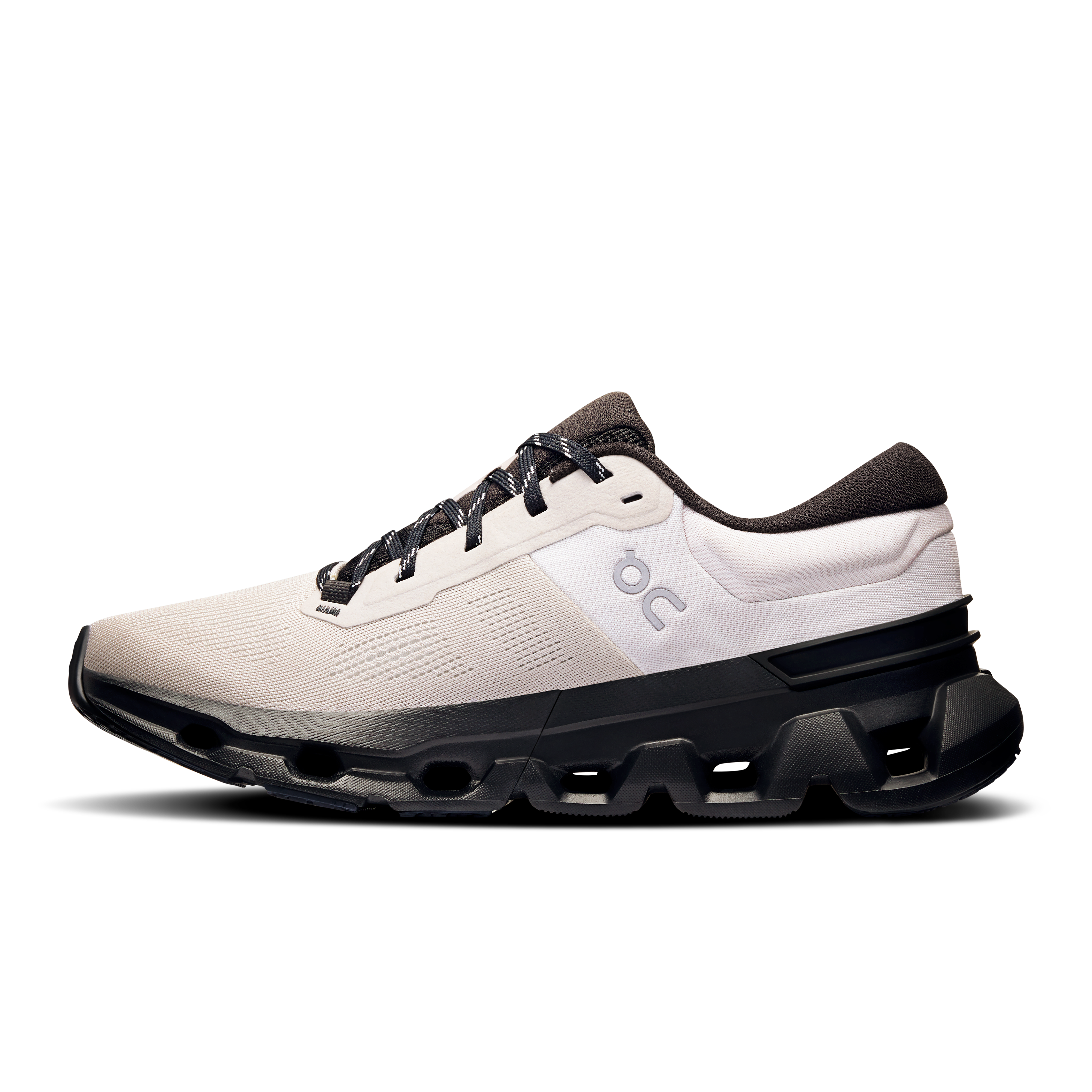 on running cloudflyer 5 wolf black