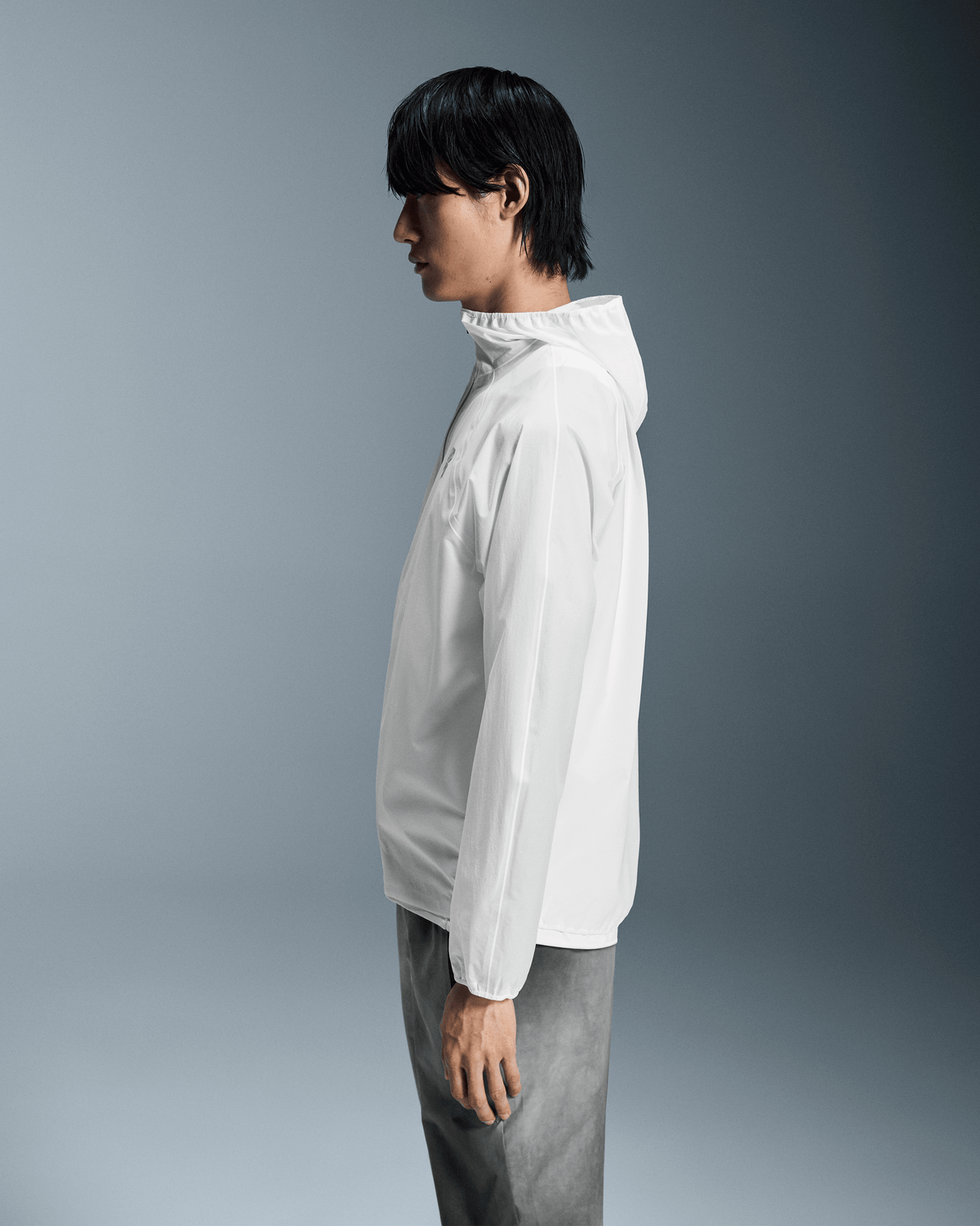 On Ultra Jacket Loewe White
