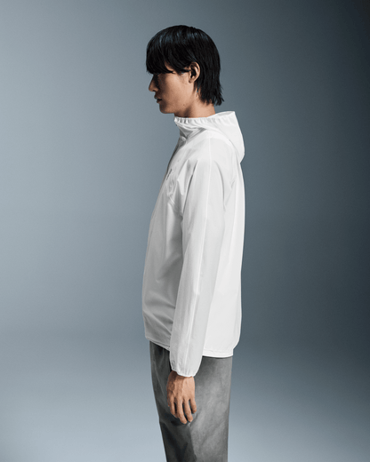 On Ultra Jacket Loewe White