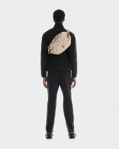 On Sling Pack 9L Sand | Black
