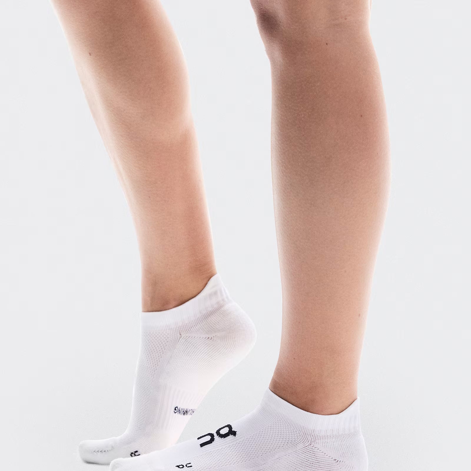 On Core Run Sock Low 2P White