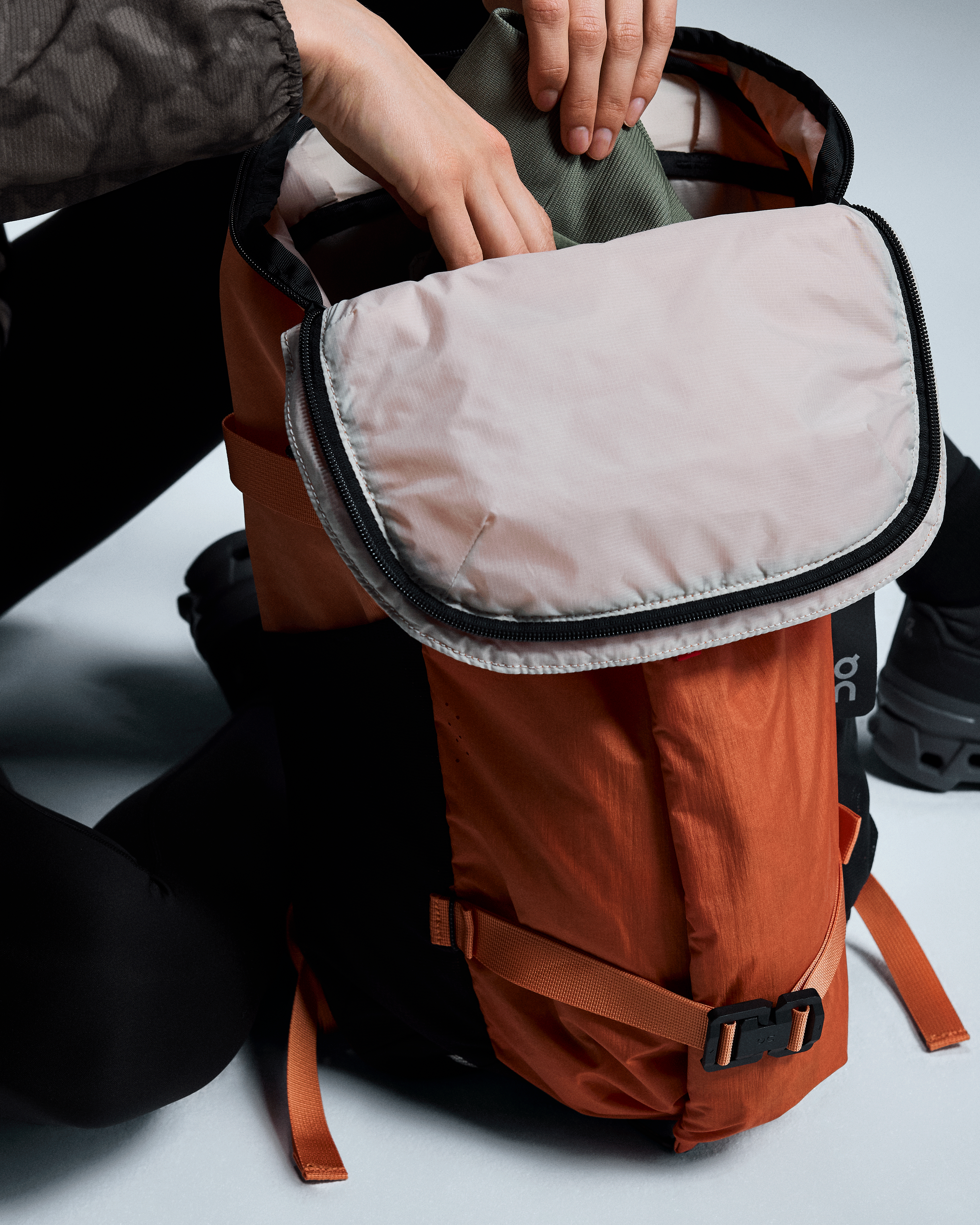 On Speed Pack 24L Elite Desert Glow