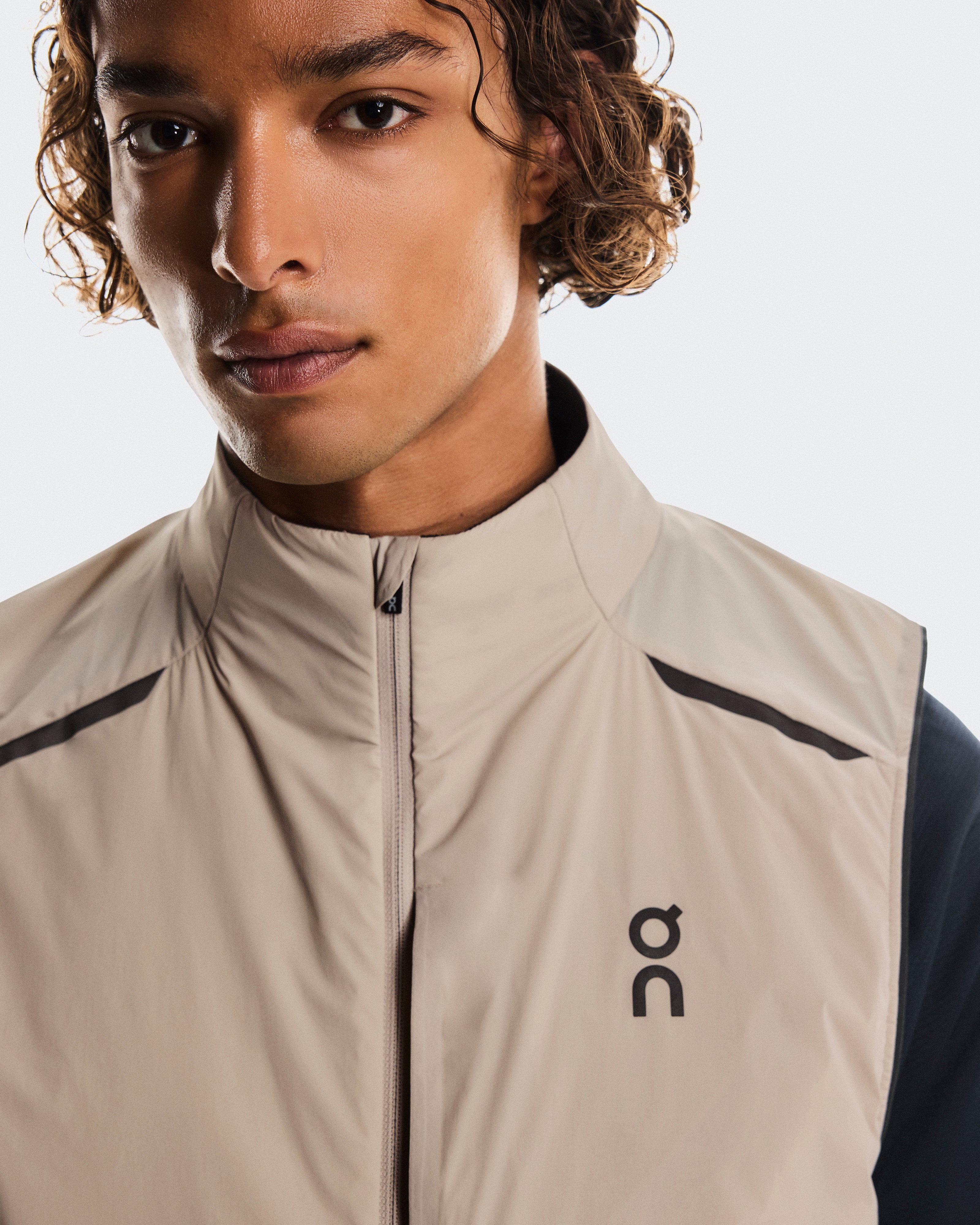 On Weather Vest Desert | Eclipse