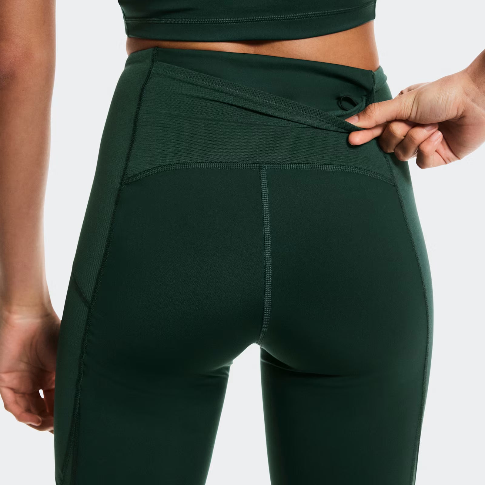 On Train Volt Tights 7/8 Obsidian (Women'S)