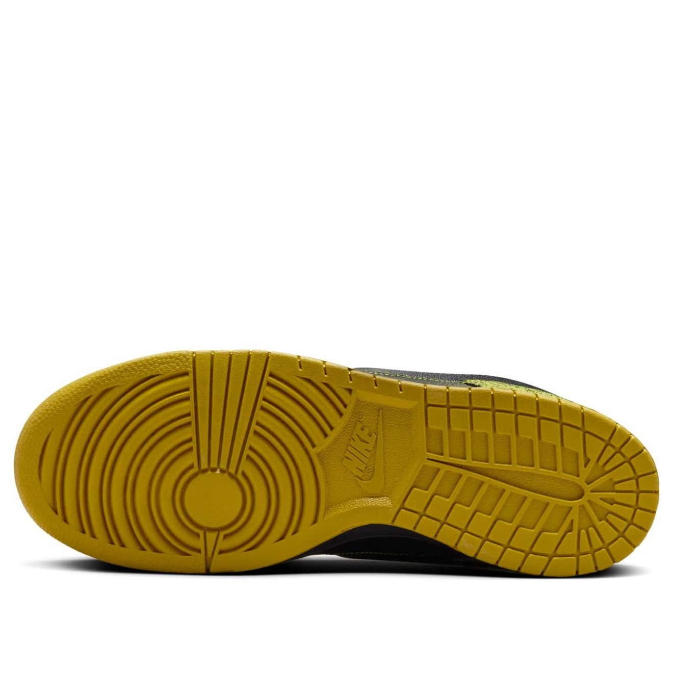 Nike Dunk Low Retro QS Halloween Skull