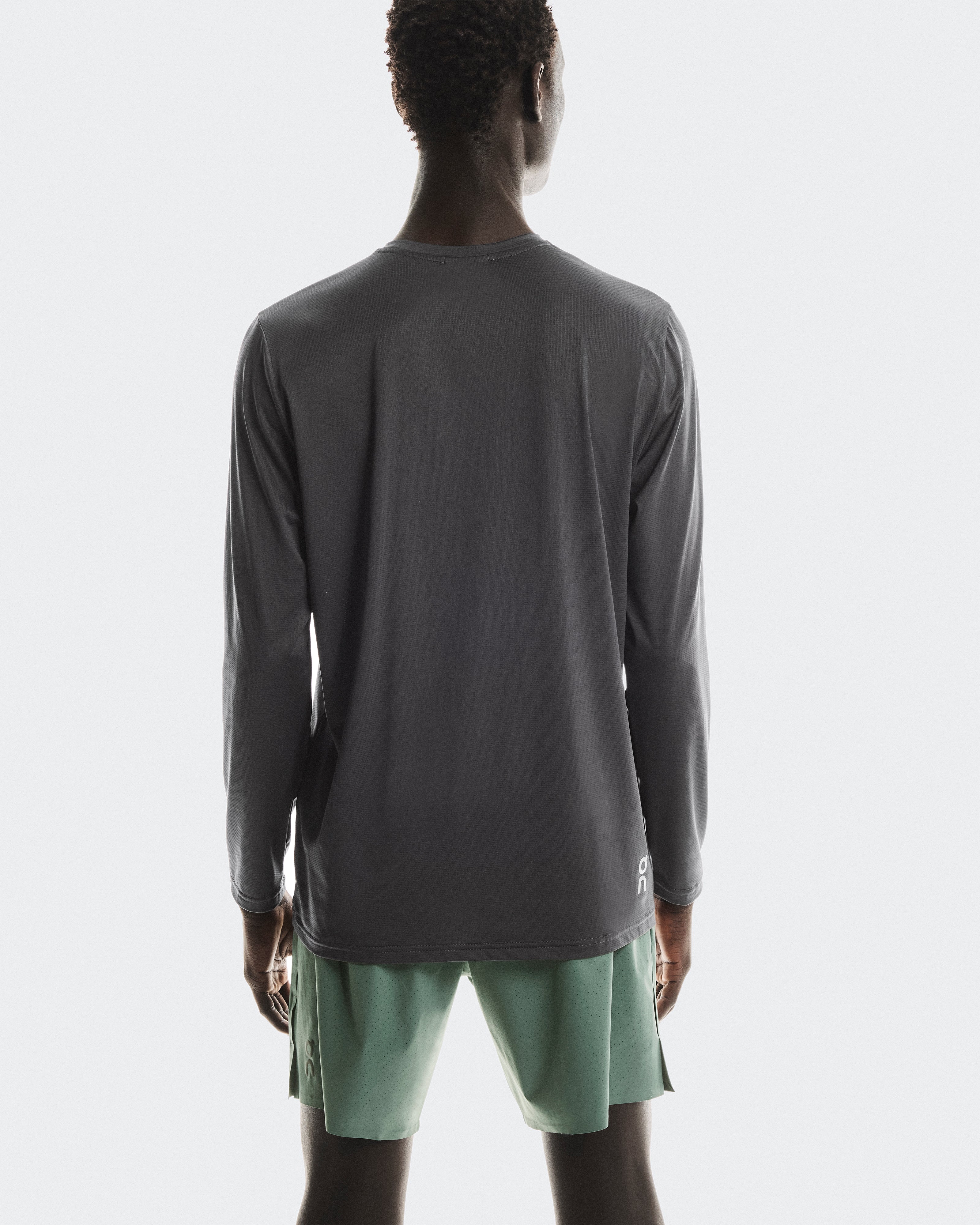 On 7" Performance Shorts Olive