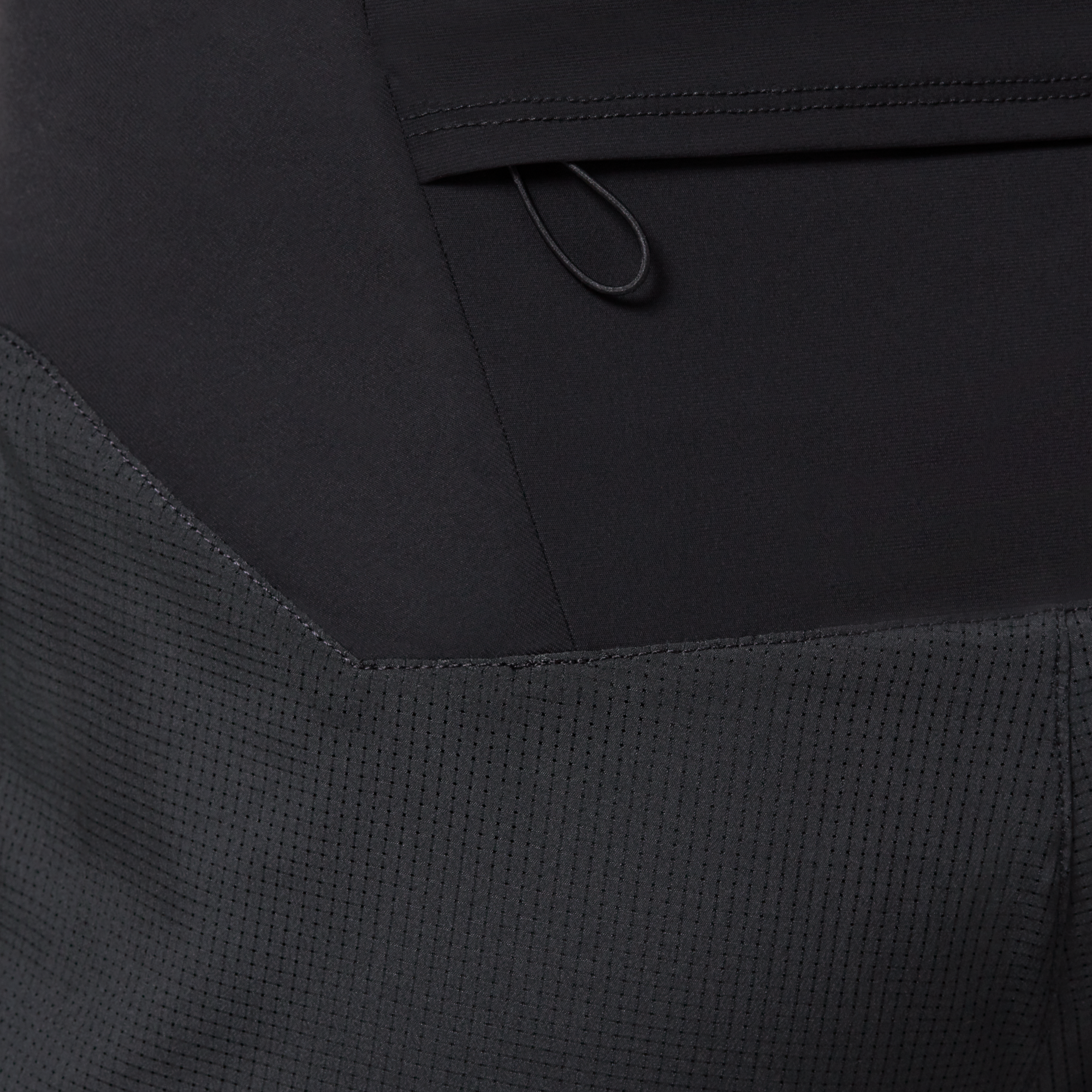 On Lightweight Shorts Black