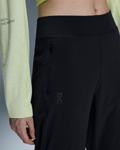 on lightweight pants Black (Women's)