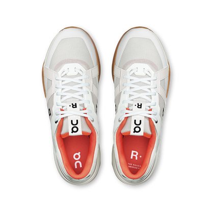 on running the roger clubhouse pro ivory flame