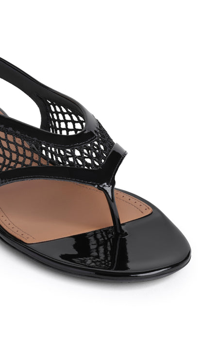 Alaïa Fishnet Thong Sandals In Patent Calfskin