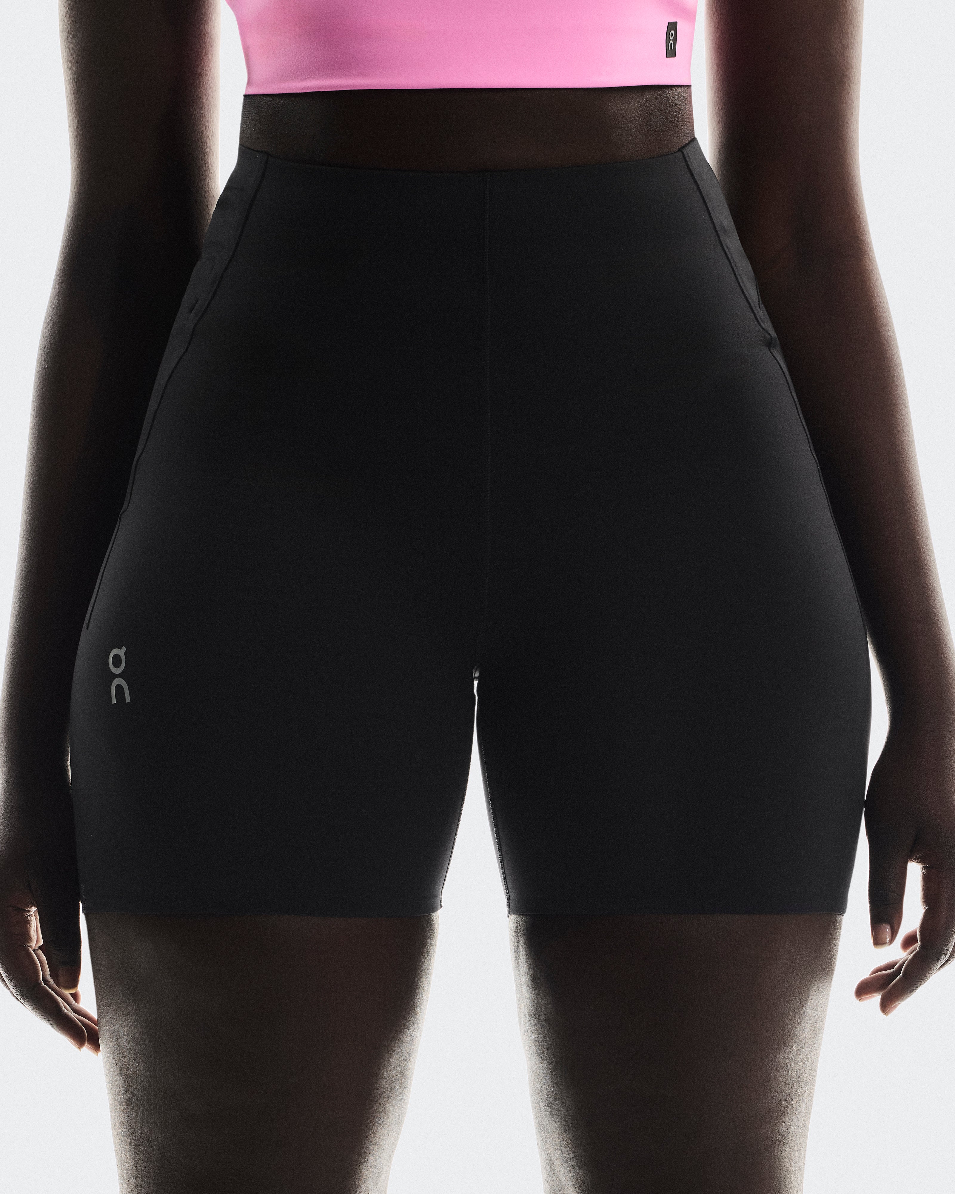 On Train Tights Short Black (Women's)