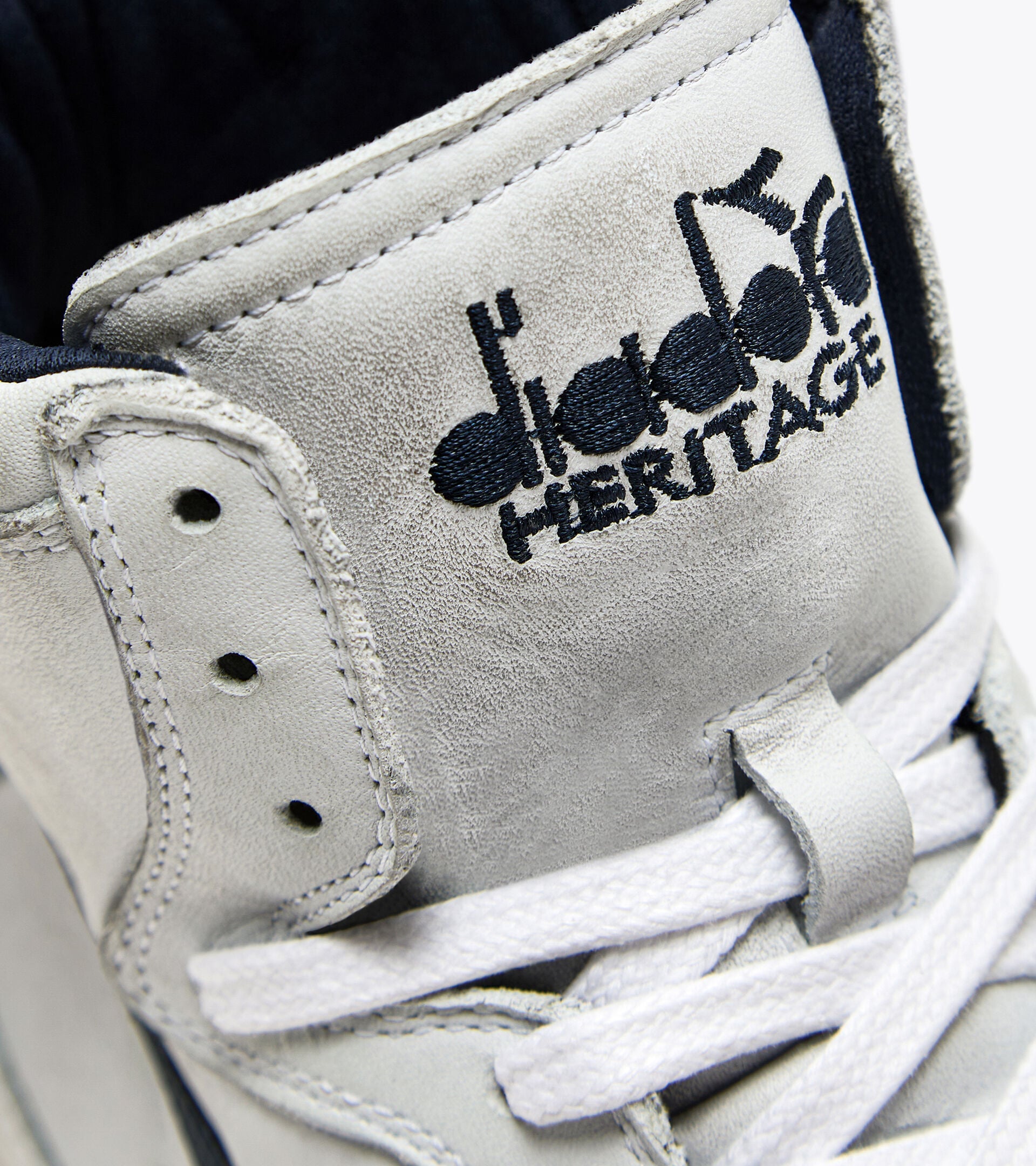 Diadora Mi Basket Used White/Blue Corsair
