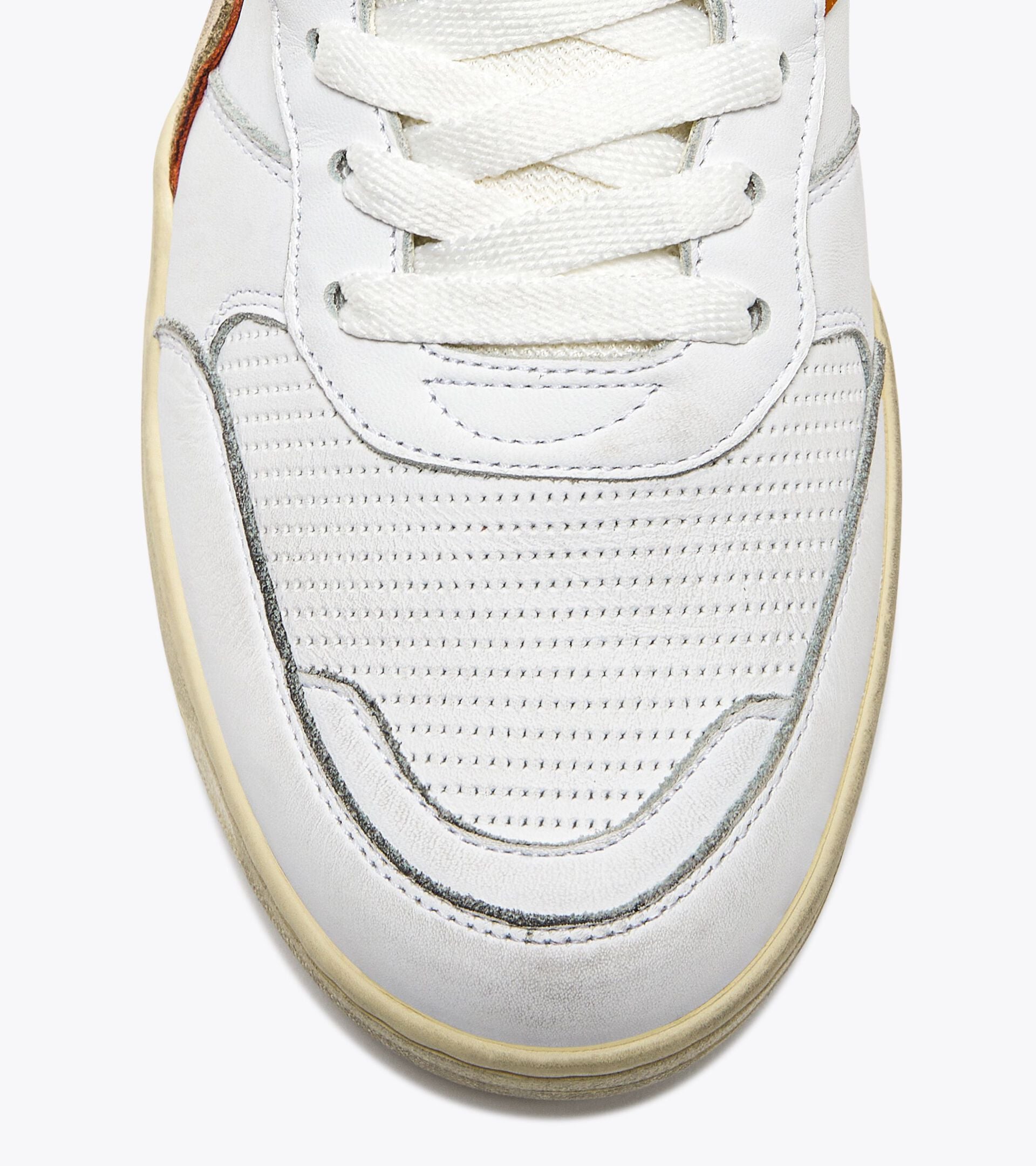 Diadora B.560 Used Beige Bleached