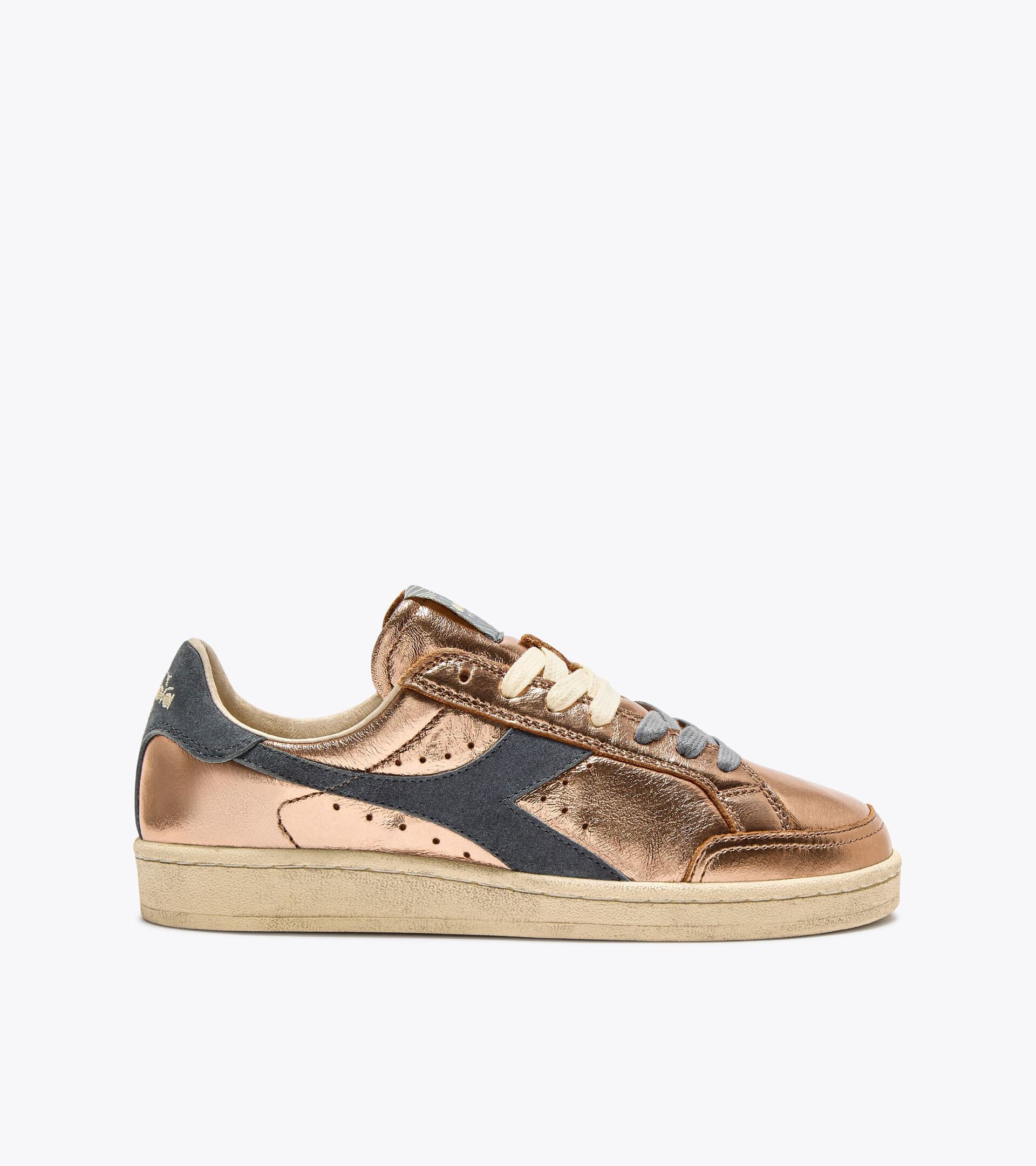 Diadora Prestige Metal Used Almost Apricot