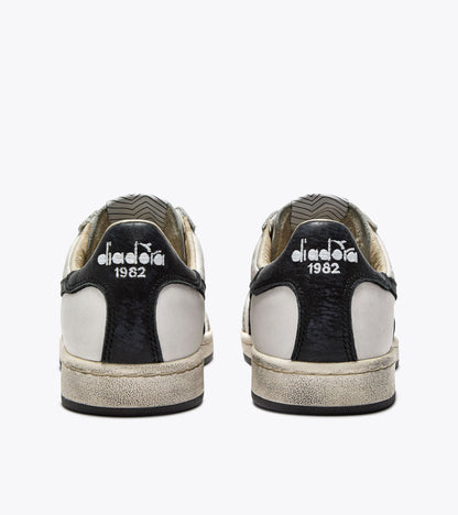 Diadora Prestige Used White/Black