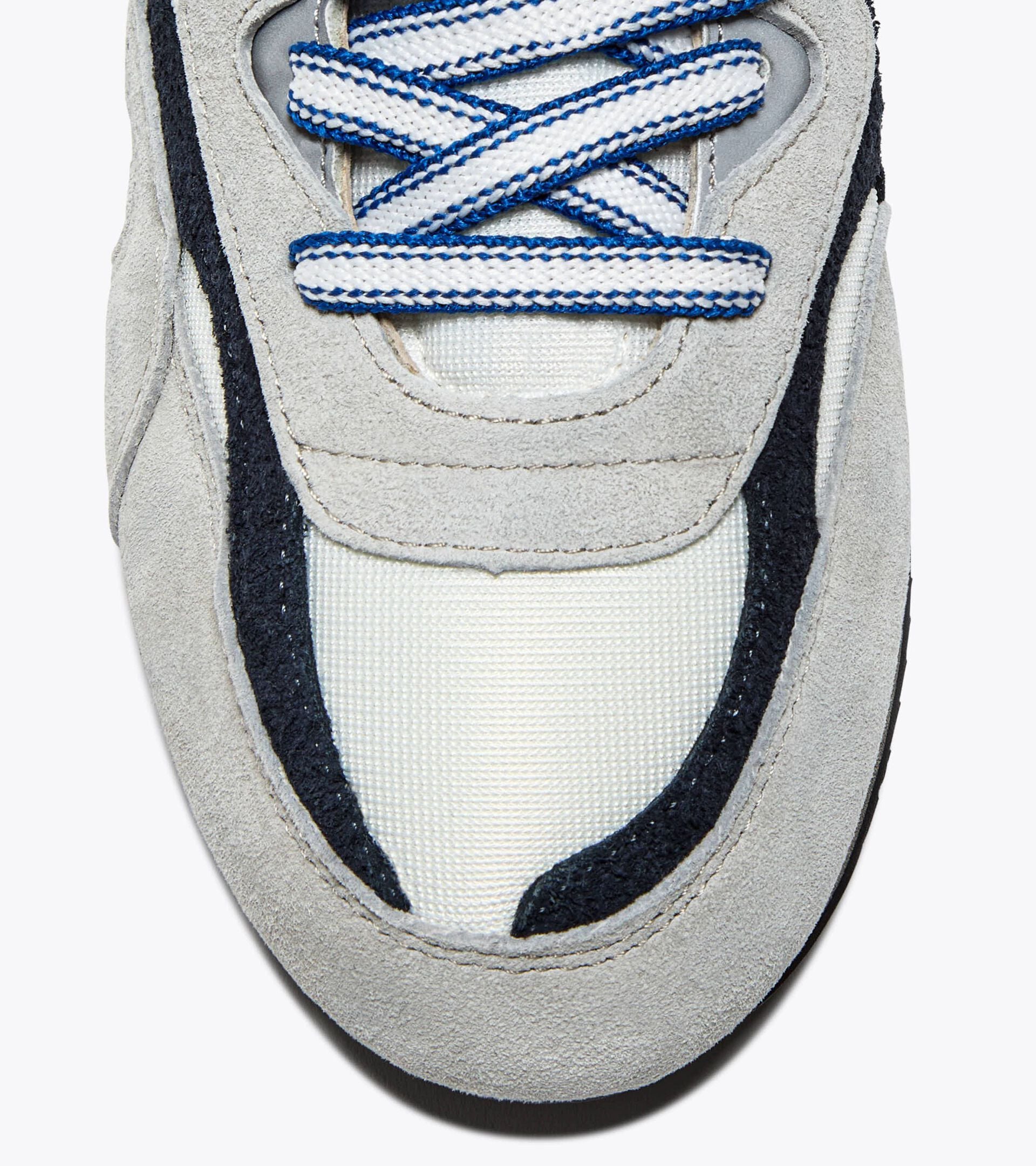 Diadora Equipe Revenge Used White Milk