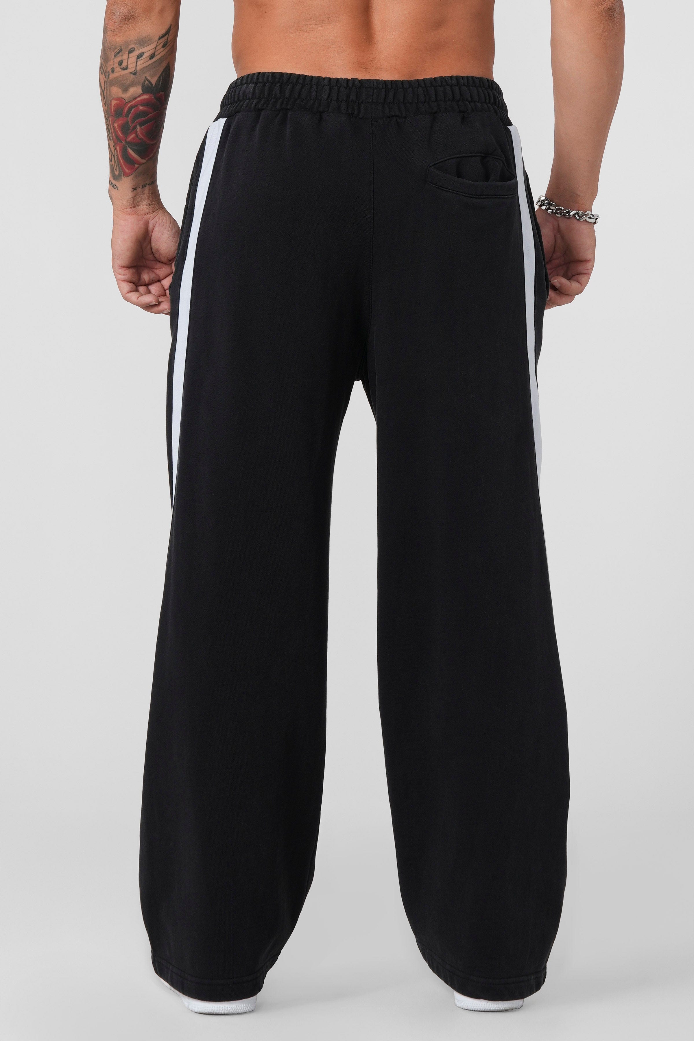 YoungLA 2081 - Stellar Sweats Black/White