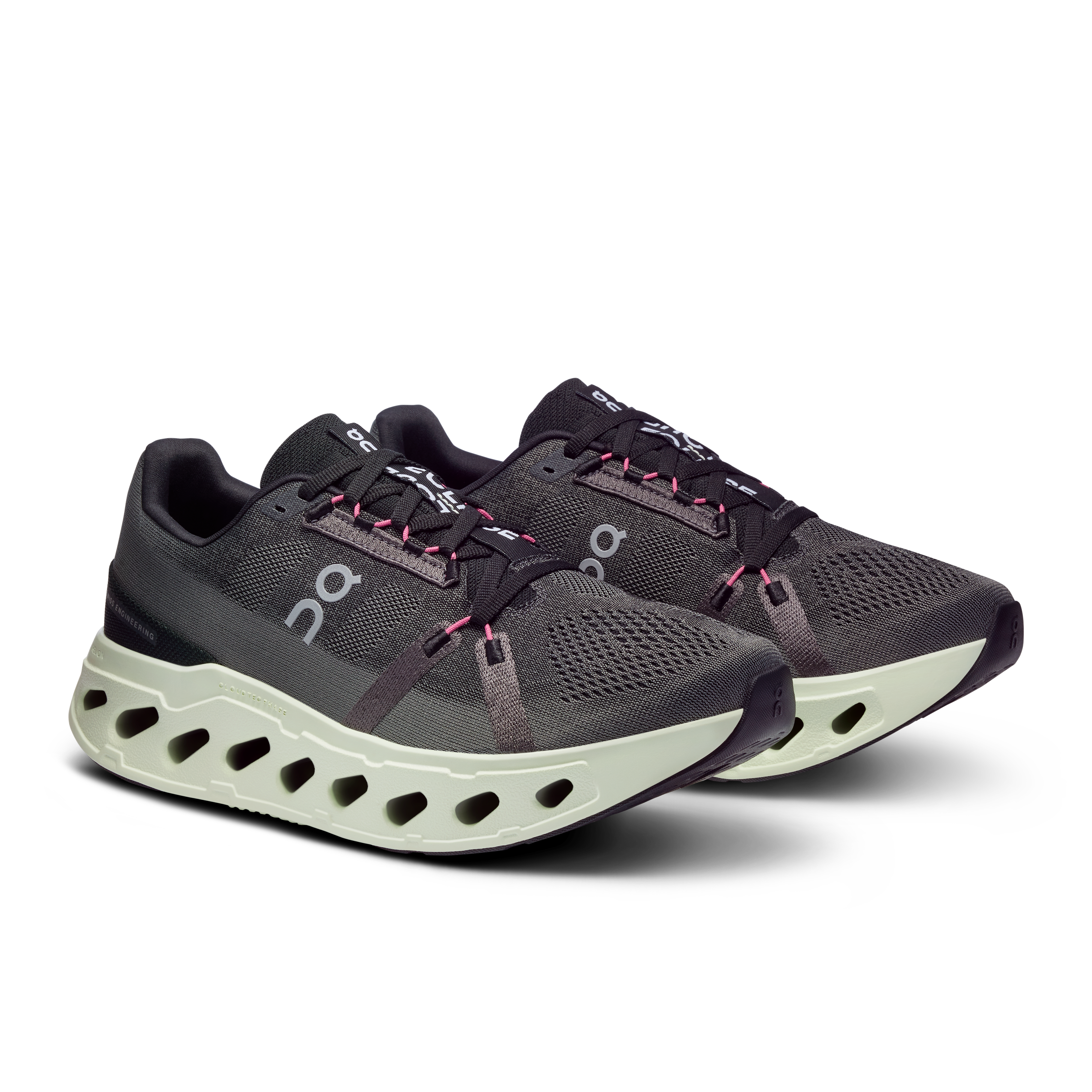 On Cloudeclipse Rock Lima