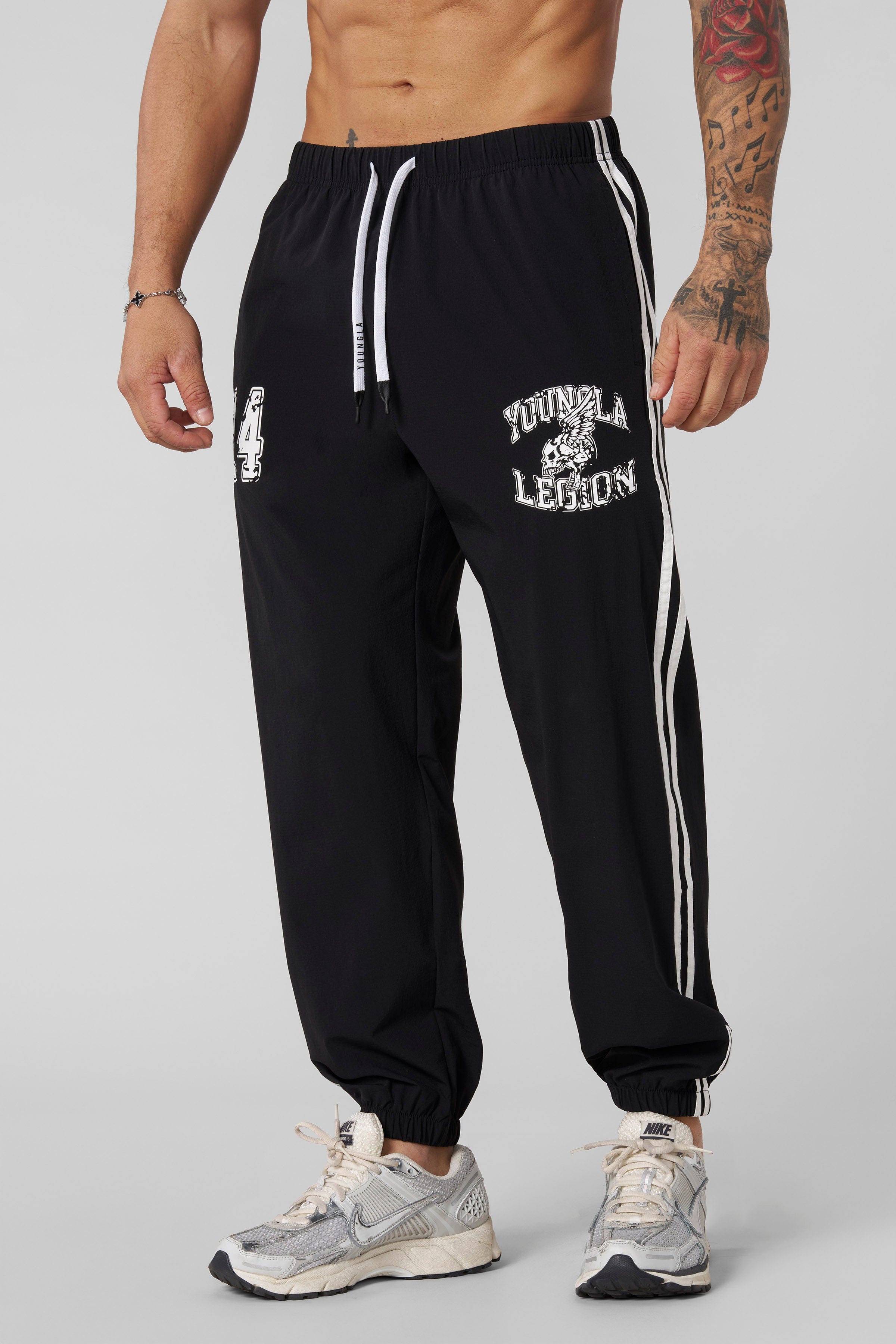YoungLA 2107 - Legion Joggers Black