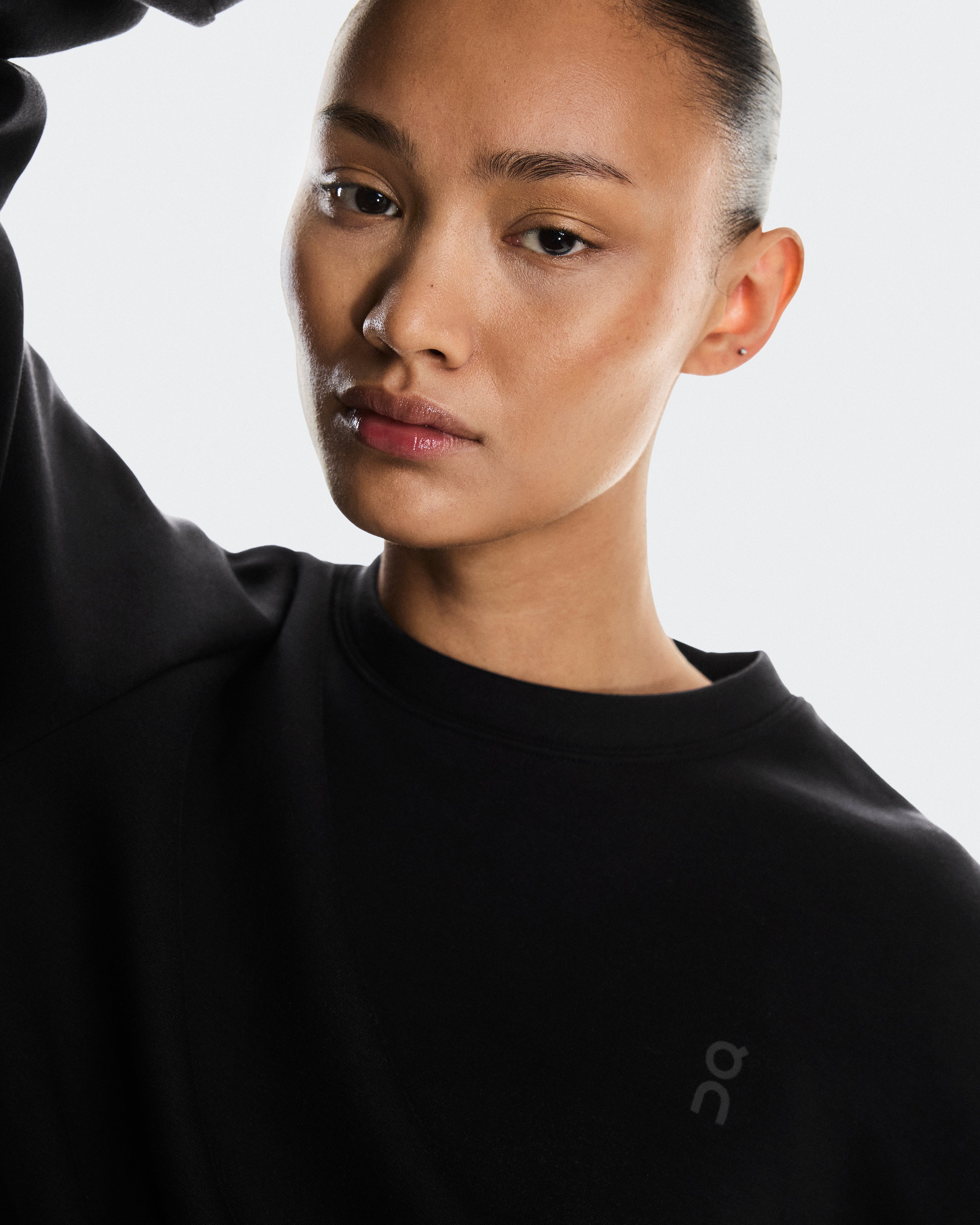 On Focus Tech Crew Black (Women's)